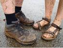 איך לטפל בנעלי טיולים מעור